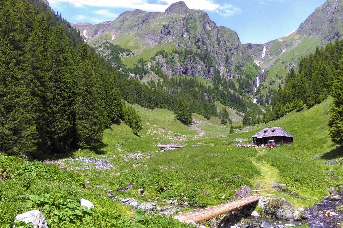 valea-rea-sommet-moldoveanu-itineraire-montagne-fagaras