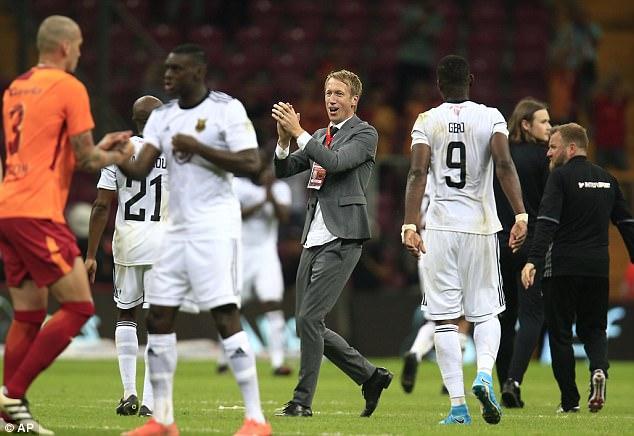 Le coach anglais, Graham Potter, heureux après la qualification de ses protégés face au géant turc Galatasaray. ©AP