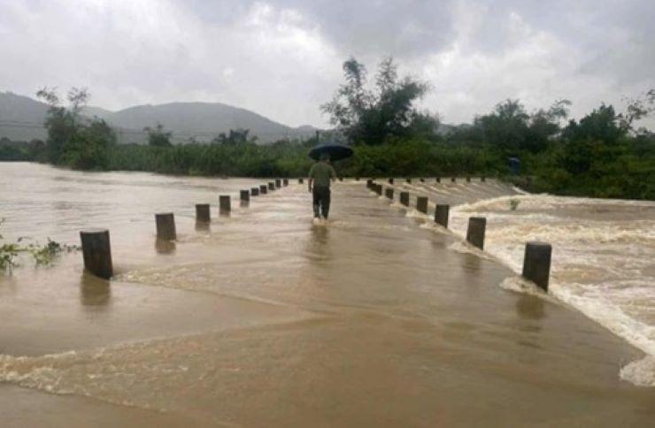 Importantes marées lor sdu typhon Kajaki