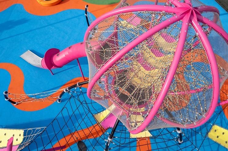 installation colorée