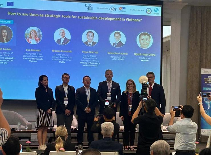 Les intervenants : panel d’experts vietnamiens et européens