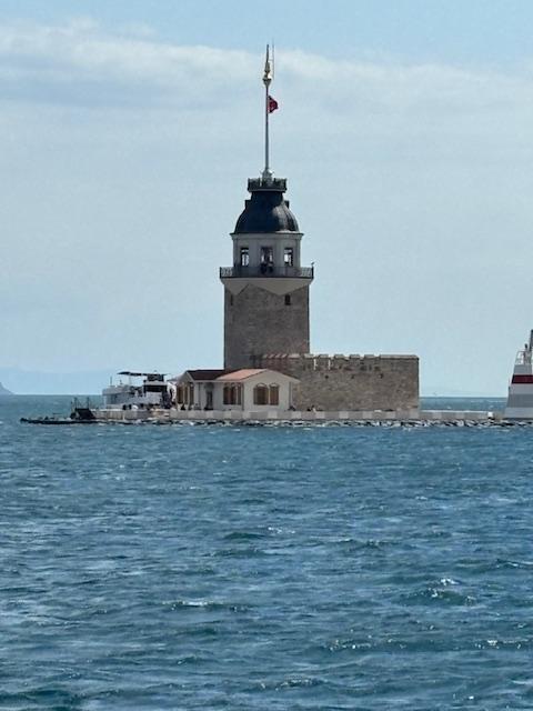 La tour de Léandre (Kız Kulesi), monument emblématique d’Istanbul sur le Bosphore