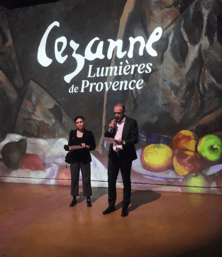 Jacques de Tarragon à l'exposition Cézanne, lumières de Provence