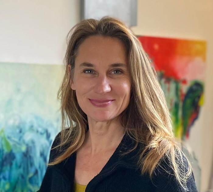 L'artiste et décoratrice franco-allemande Julia Tiemann