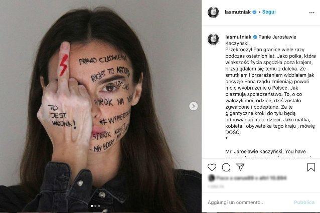 Katia Smutniak soutient les manifestations en Pologne