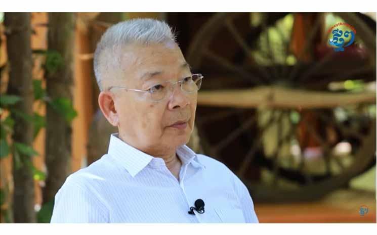 l'ordination des jeunes hommes