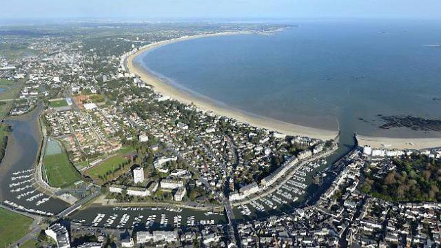 plage Baule France records