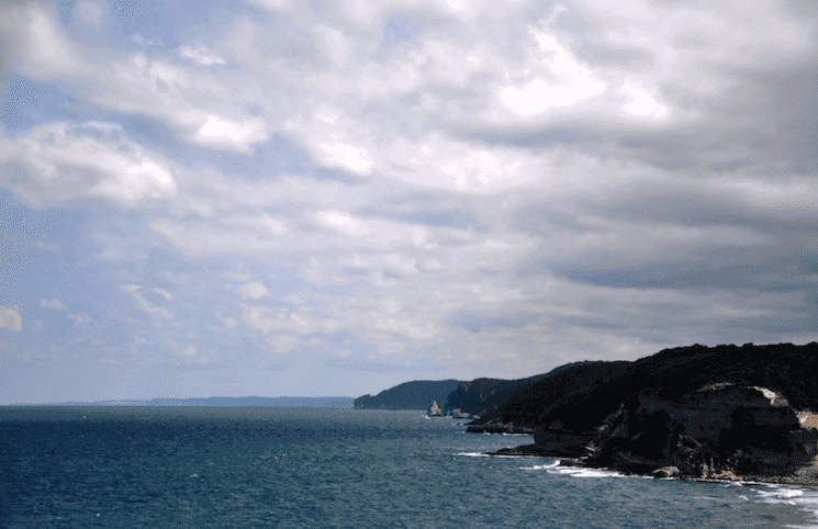 Côte rocheuse d’İğneada, au nord de Kırklareli, sur le littoral de la mer Noire en Turquie