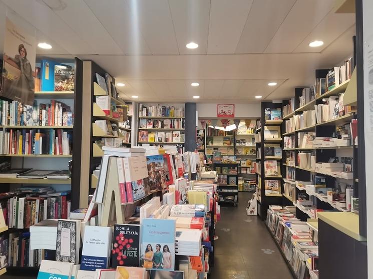 La librairie Le Roi Lire à Sceaux