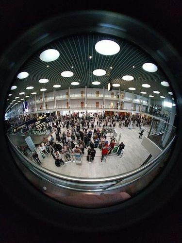 longues files d'attente à l'aéroport de Copenhague