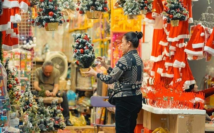 Magasin de décorations de noël.