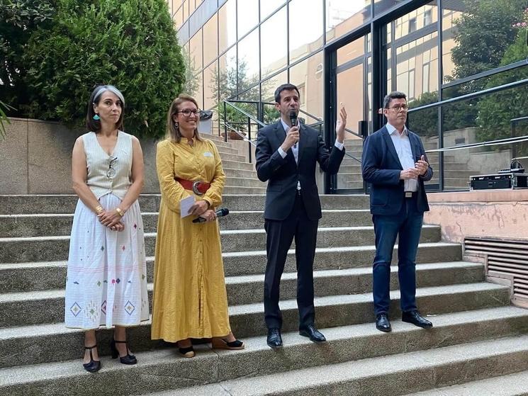 Simond de Galbert et Paul Lalloz ont présenté les missions et les nouveaux espaces de coworking de l’établissement, tandis que la consule générale Nathalie Berthy a rappelé l’importance de s’inscrire au registre consulaire.