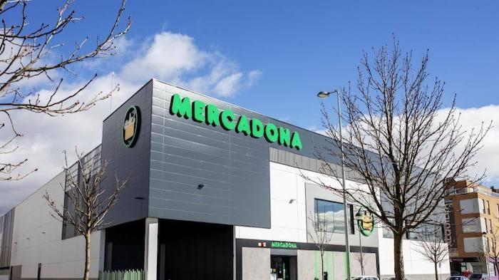 l'enseigne grise de Mercadona