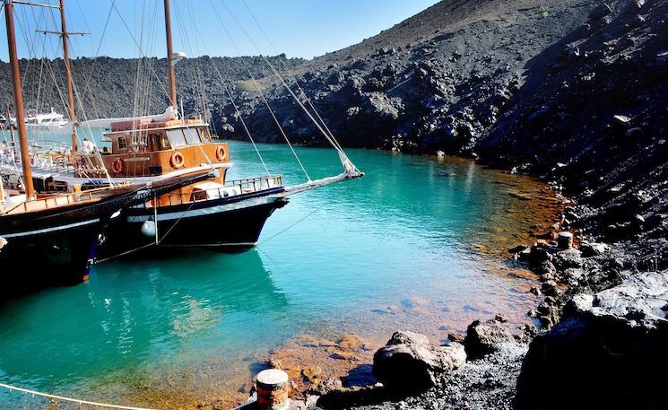 volcan santorin caldeira grèce