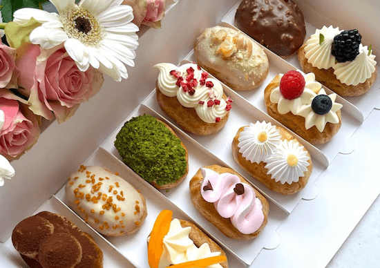 Mini éclairs de chez Cakery Copenhagen à Copenhague