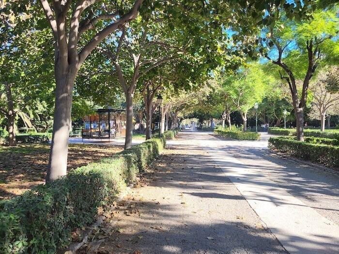 module de la base culture au loin dans les jardins de viveros