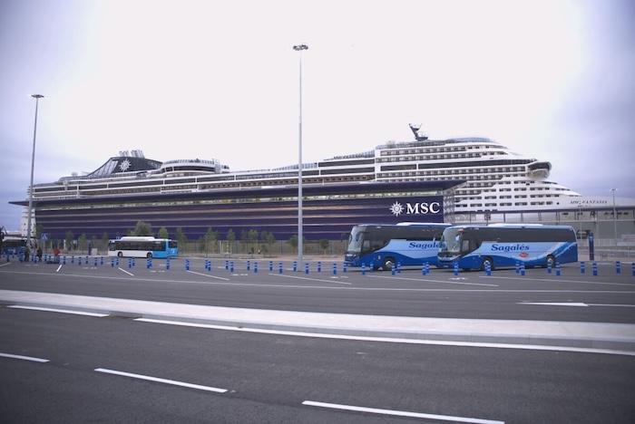 Le premier navire à accoster dans le nouveau terminal de Barcelone a été le MSC Fantasia, en provenance de Tunis.