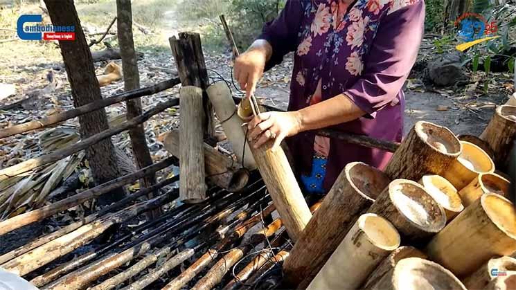nettoyage de bambous pour le palmiers à sucre.