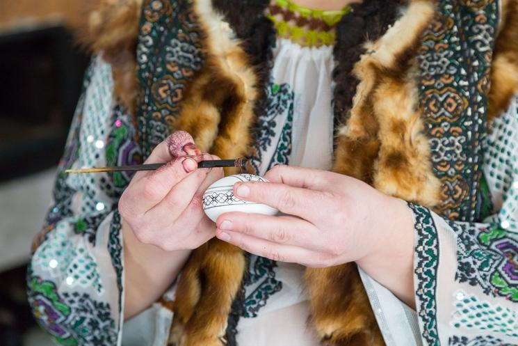 oeufs-peints-tourisme-bucovine-travlocals-roumanie