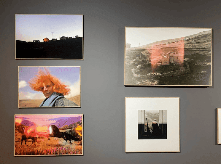 Œuvres exposées de la photographe Cansu Yıldıran à Hara, mêlant paysages anatoliens et portraits empreints de mémoire et d’émotion.