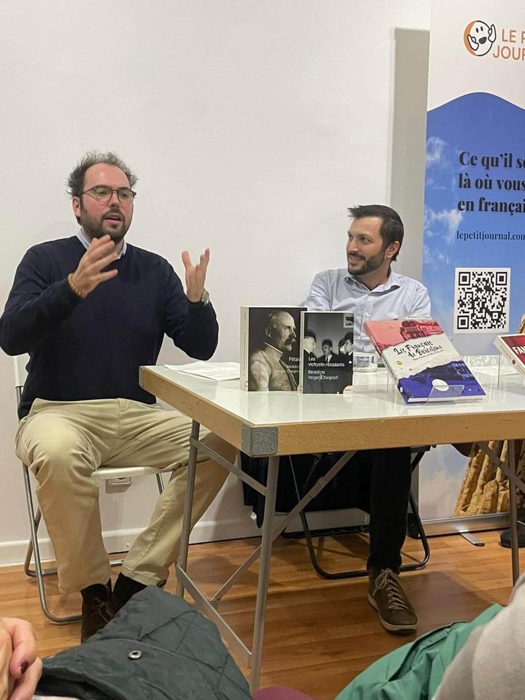 paul pierroux-taranto et guillaume horn à la librarie jaimes de barcelone pour la conference