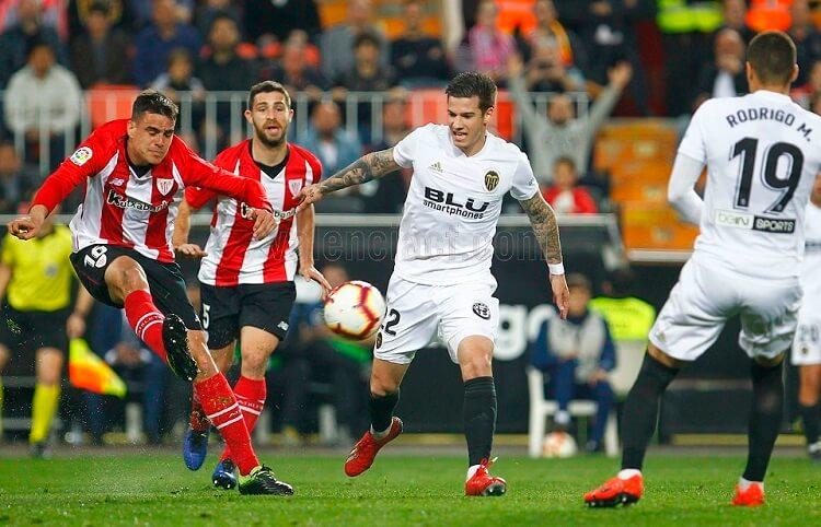 Petit match pour Santi Mina