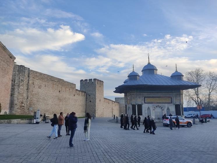 nouvelle entrée Sainte Sophie