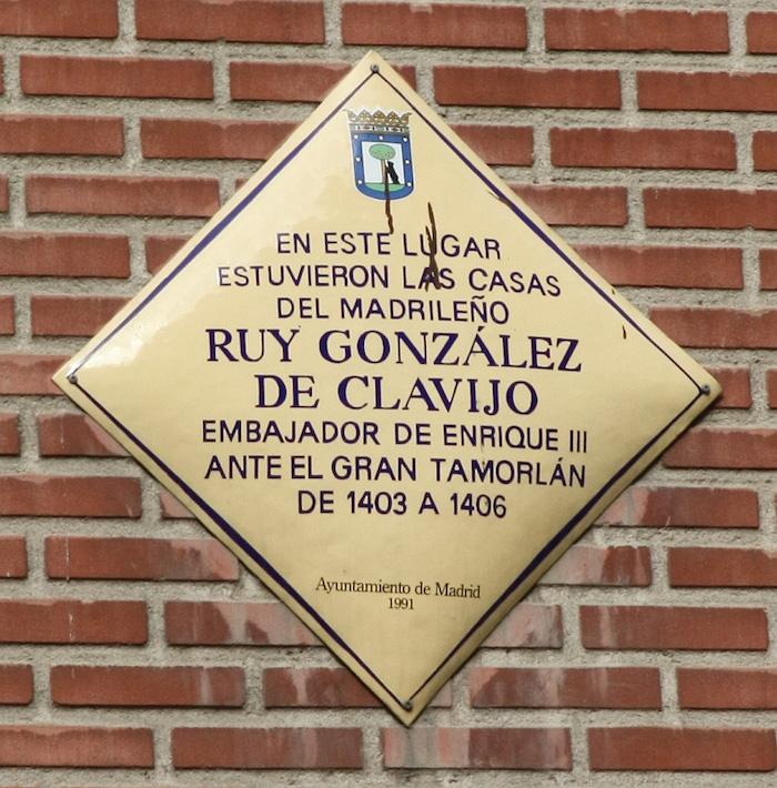 plaque commemorative de ruy gonzalez de clavijo