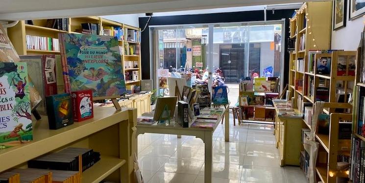 Projet de librairie française à HCM Ville