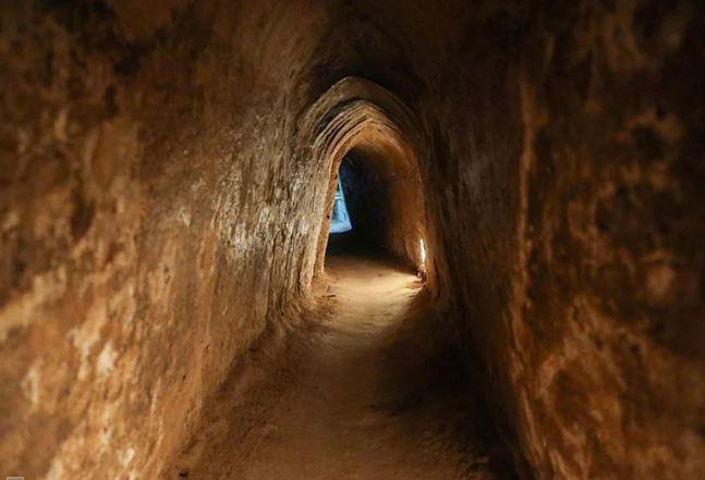 Reseau de tunnel souterrain