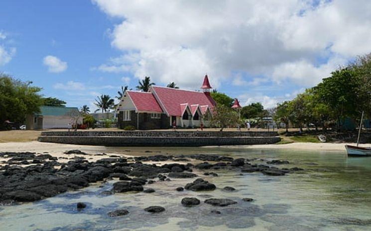 Eglise du Cap malheureux à l'île Maurice