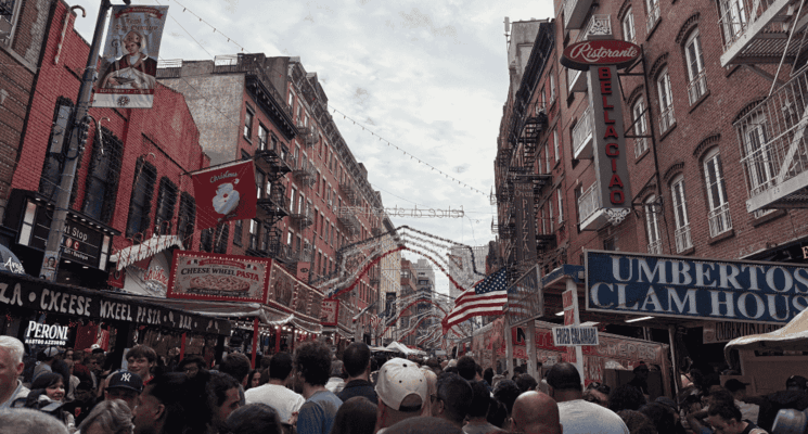 la Feast of San Gennaro investit les rues de Little Italy