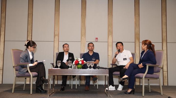 Séminaire à Hanoi sur le thème de l'informatique pour l'industrie textile