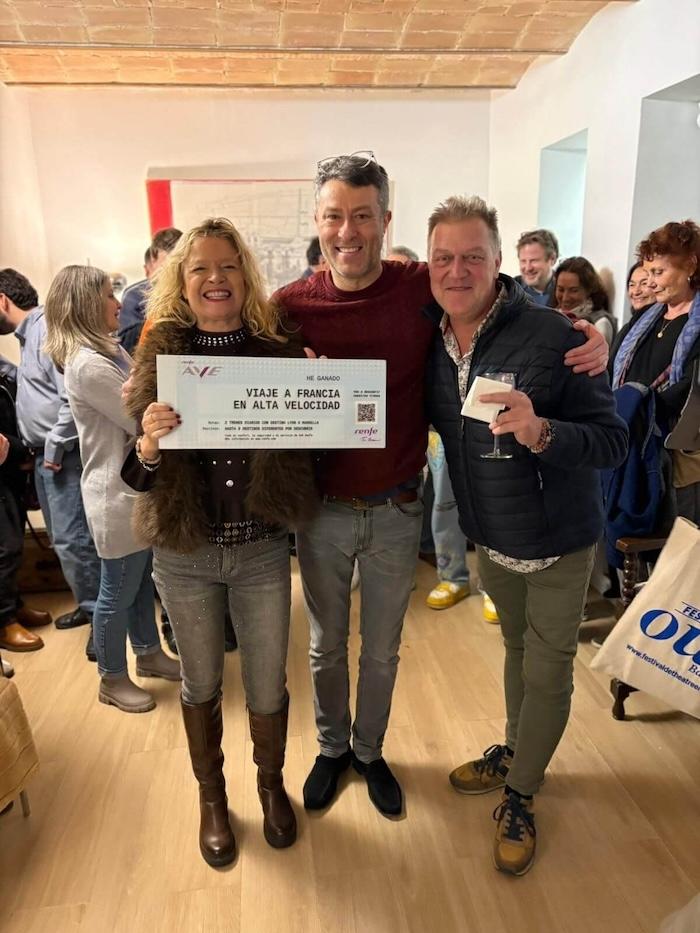 Galette des Rois le 18 janvier 2026 à l’Atelier UFE entouré des gagnants du tirage au sort pour un billet de train RENFE