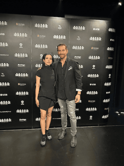 deux personnes à beetlejuice singapour