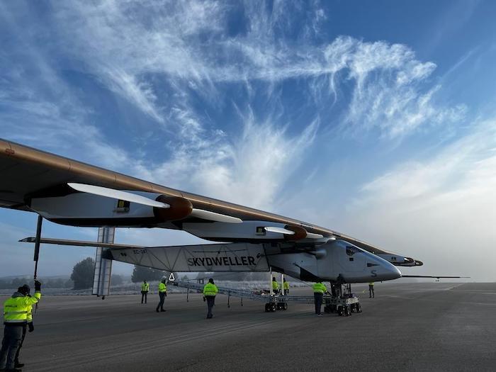 Skydweller pendan son 1er vol