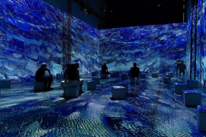 l'exposition immersive de Sorollo à la base - Marina de Valencia