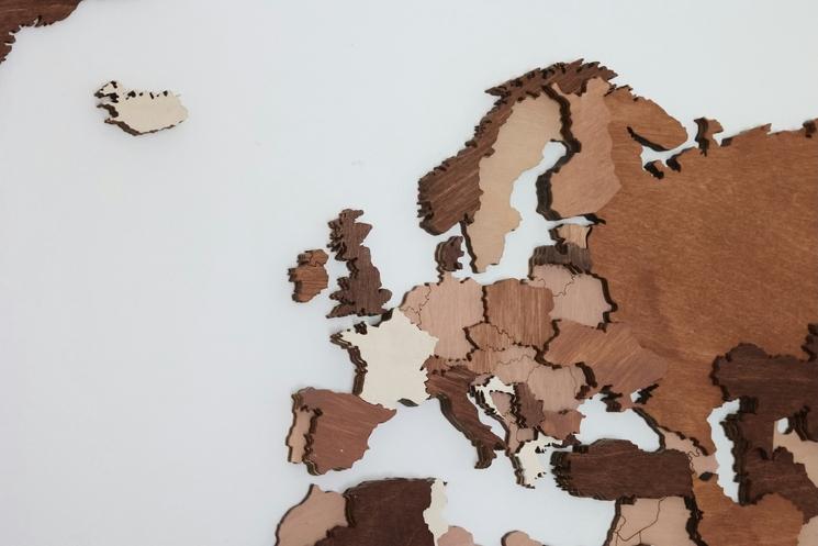 Carte du continent Europe en bois