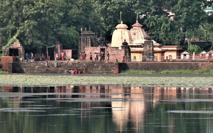 Les ghat du réservoir Bindu Sarovara à Bhubaneshwar