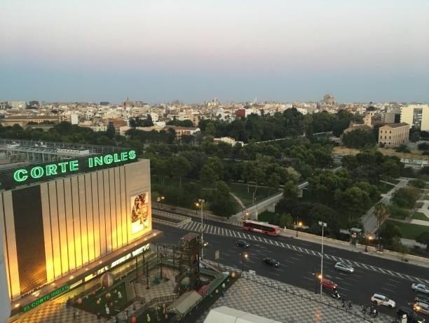 terraza valencia urban club rooftop avec vue sur le turia
