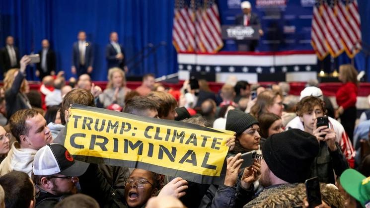 Des manifestations contre Donald Trump au sujet de sa gestion du climat