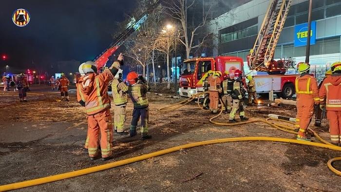 incendie des deux trous à campanar valencia
