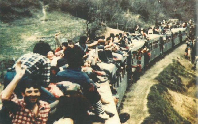 voyageurs-au-bord-mocanita-apuseni