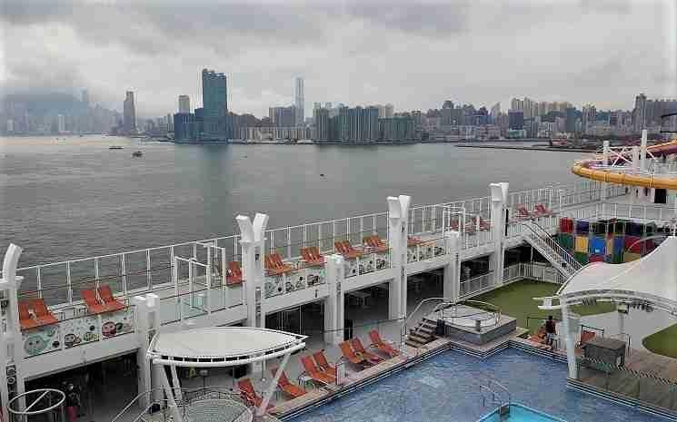 vue du port de Hong Kong depuis le bateau de croisière