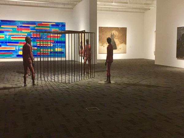 age vues de vues de l'exposition, Challenging Beauty, Parkview Museum, Singapour