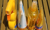 Le gouvernement vient de mettre sur la table un projet de loi pour mai 2019 interdisant les couverts, pailles, barquettes et sacs plastiques en Nouvelle-Calédonie. Qu’en est-il des crèmes solaires ?
