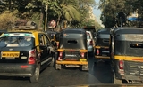 Traverser la rue a Mumbai