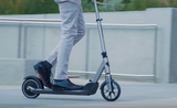 Allemagne e-scooter trottinette ministre Transport assureur piste cyclable trottoir Radweg Andreas Scheuer