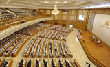 Les parlementaires de Birmanie critiquent vertement le budget régional