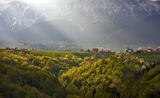 Evening_rays_over_Piatra_Craiului_Mountains